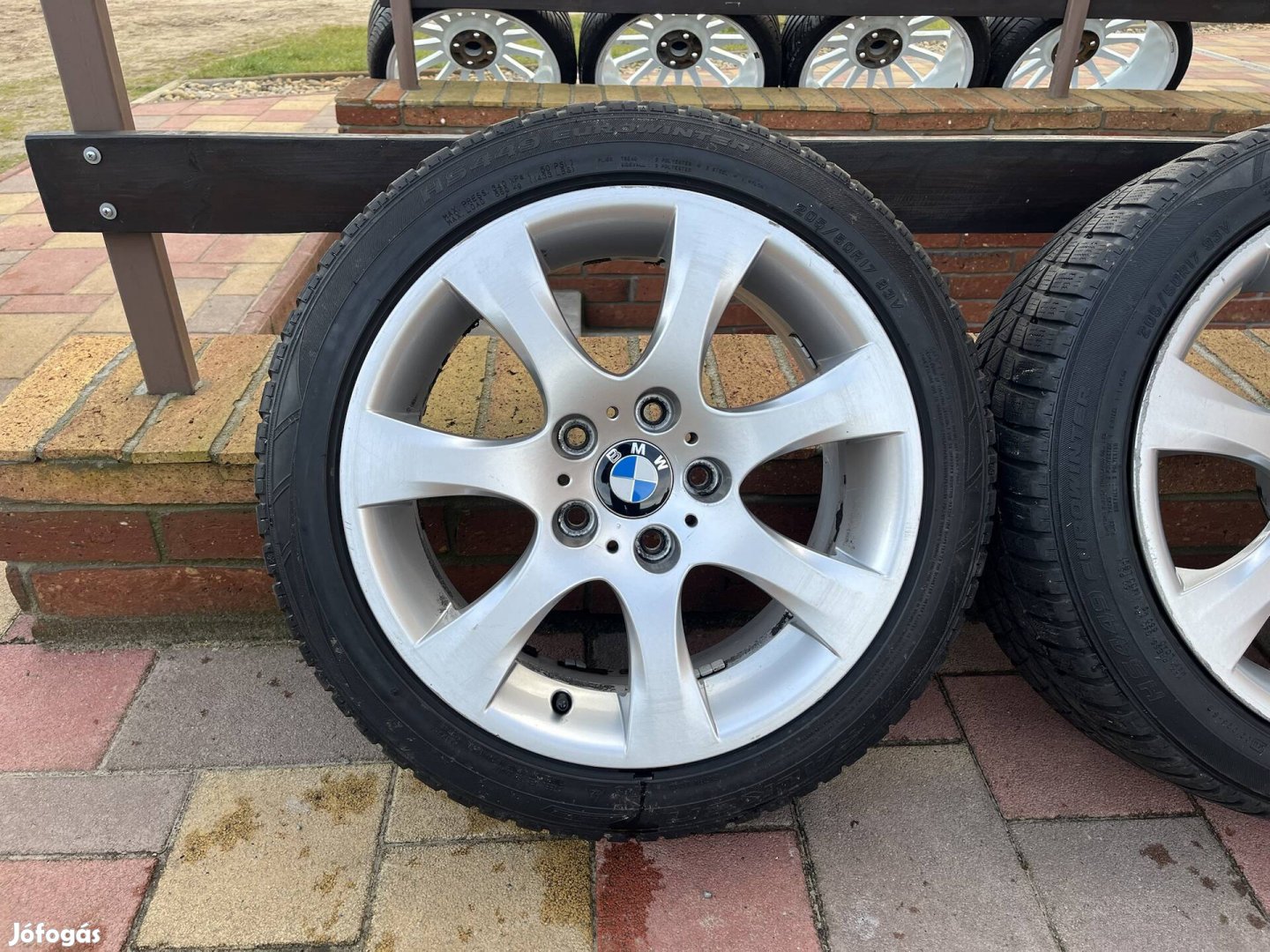 BMW 5x120 R17 gyári alufelni szett téligumikkal!