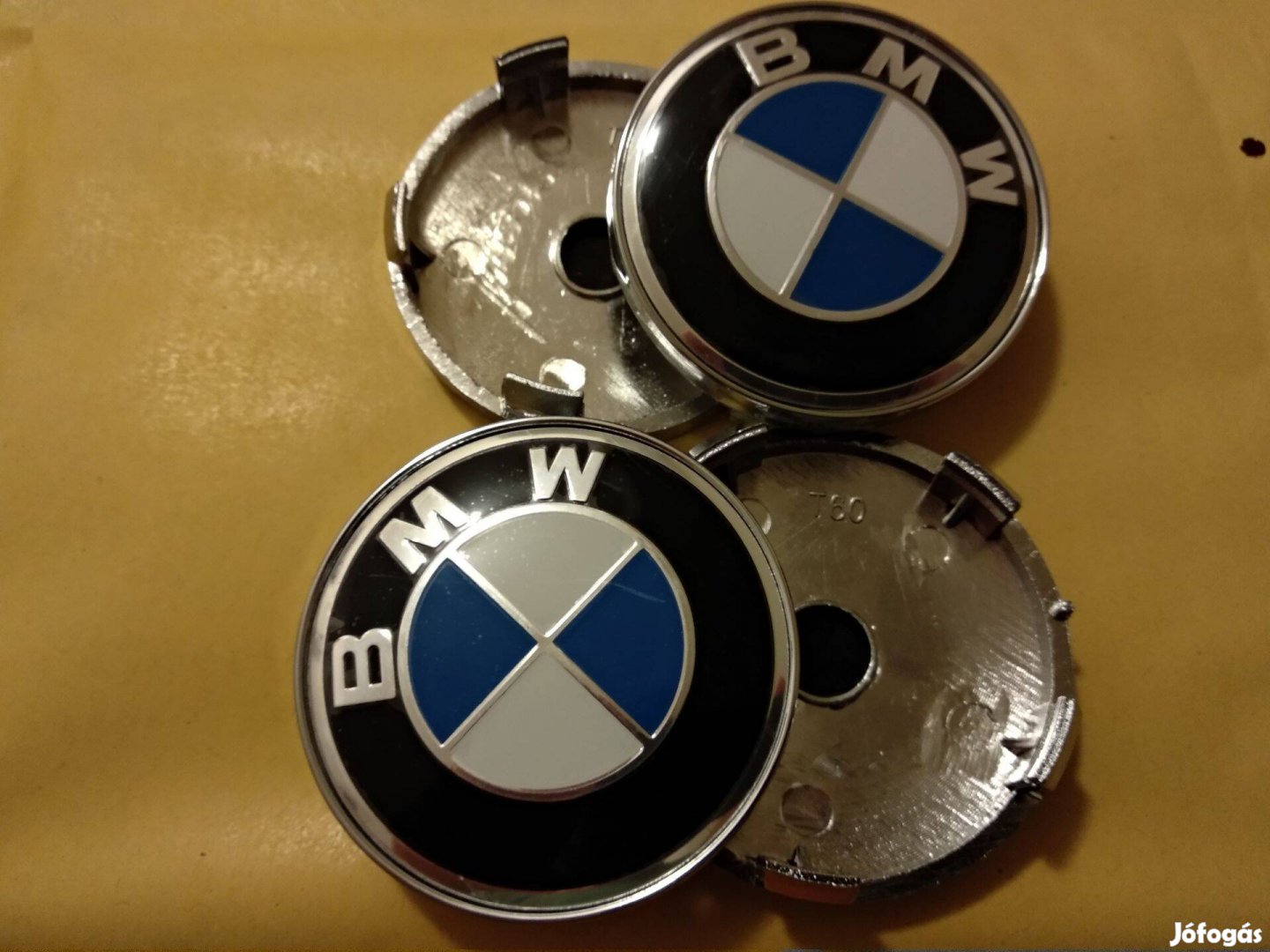 BMW 60 mm-es felni kupak (felni közép) kék-fehér emblémával