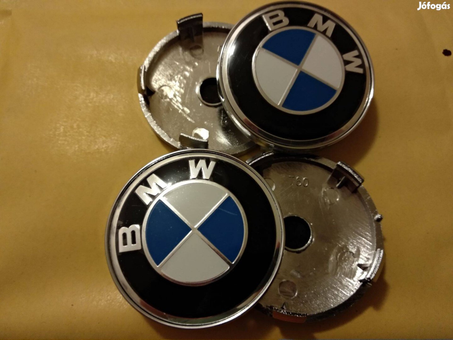 BMW 60 mm-es felni kupak (felni közép) kék-fehér emblémával