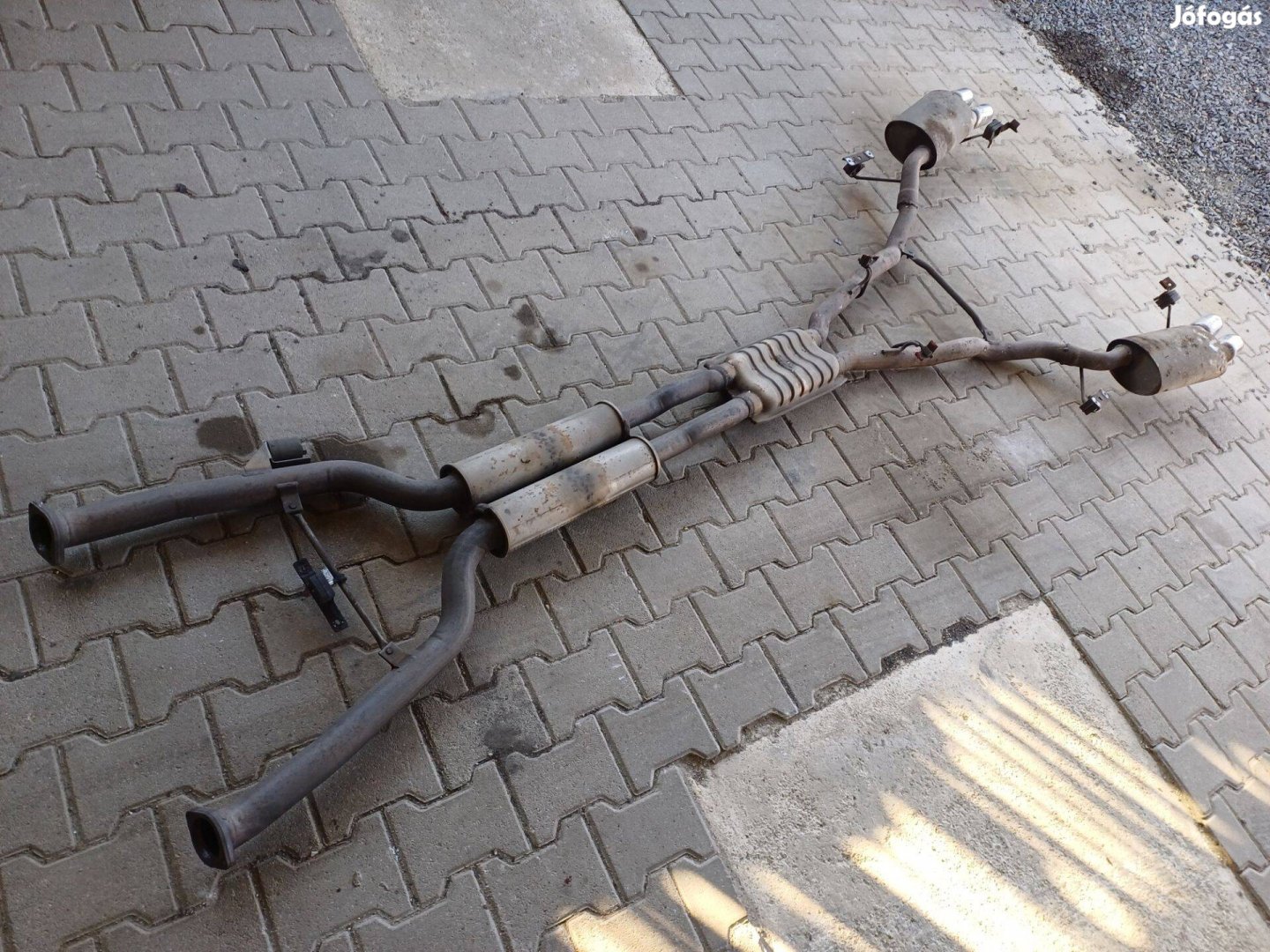 BMW 650i E63 E64 6 Sorozat V8 kipufogó rendszer