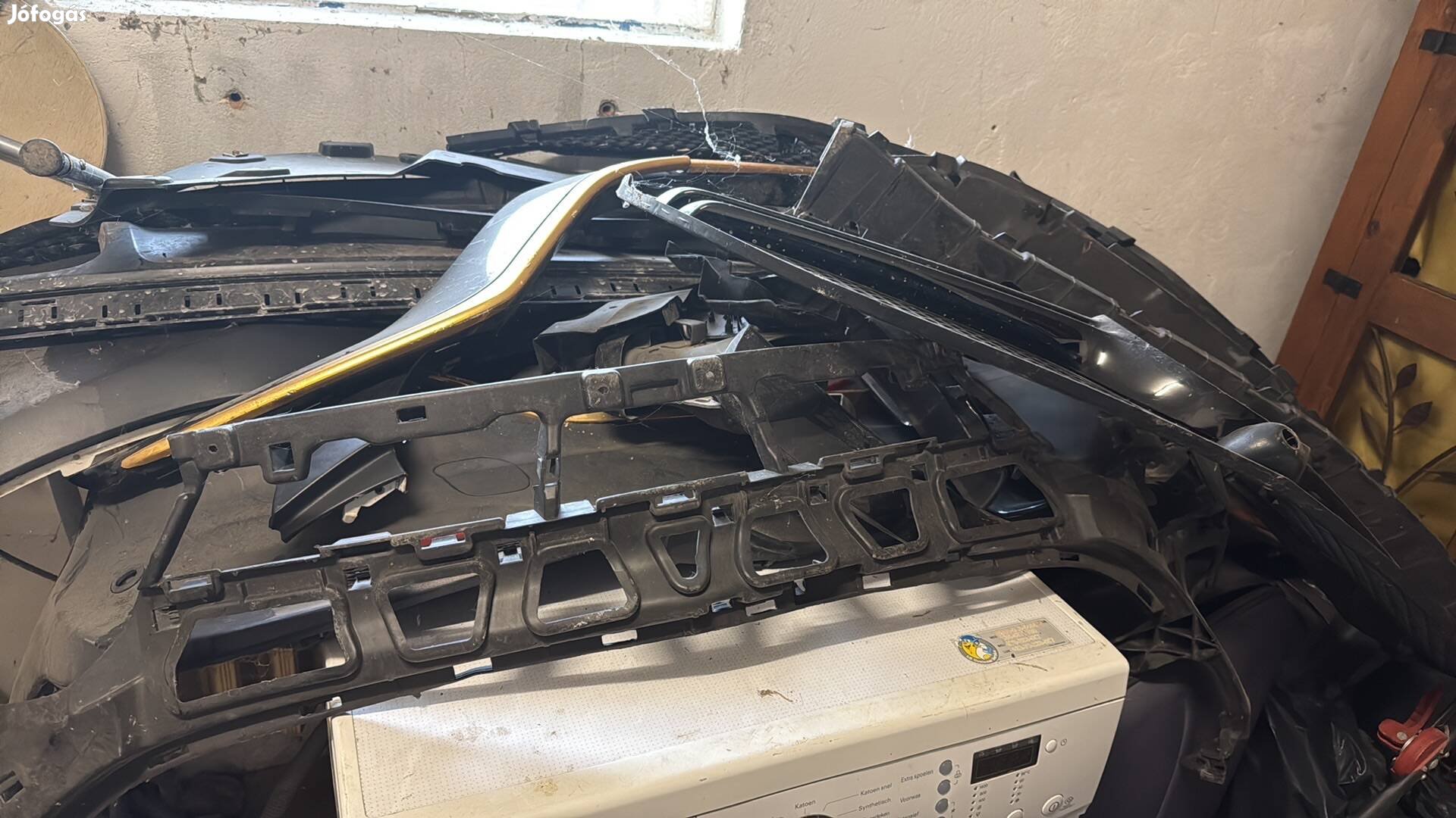 BMW 6 széria komplett hibátlan első hátsó lökhárító eladó!