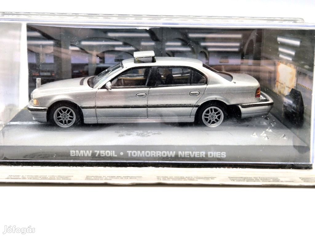 BMW 750iL E38 (James Bond movie) - Ixo - 1:43