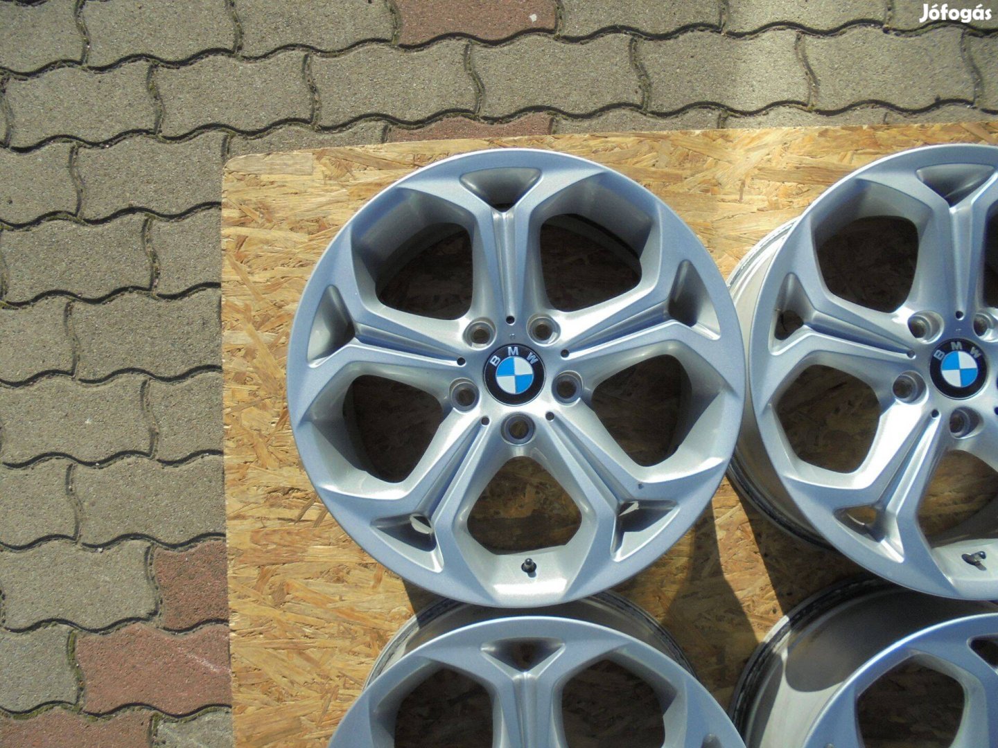 BMW 8 x 18-as alufelni kitűnő állapotban eladó