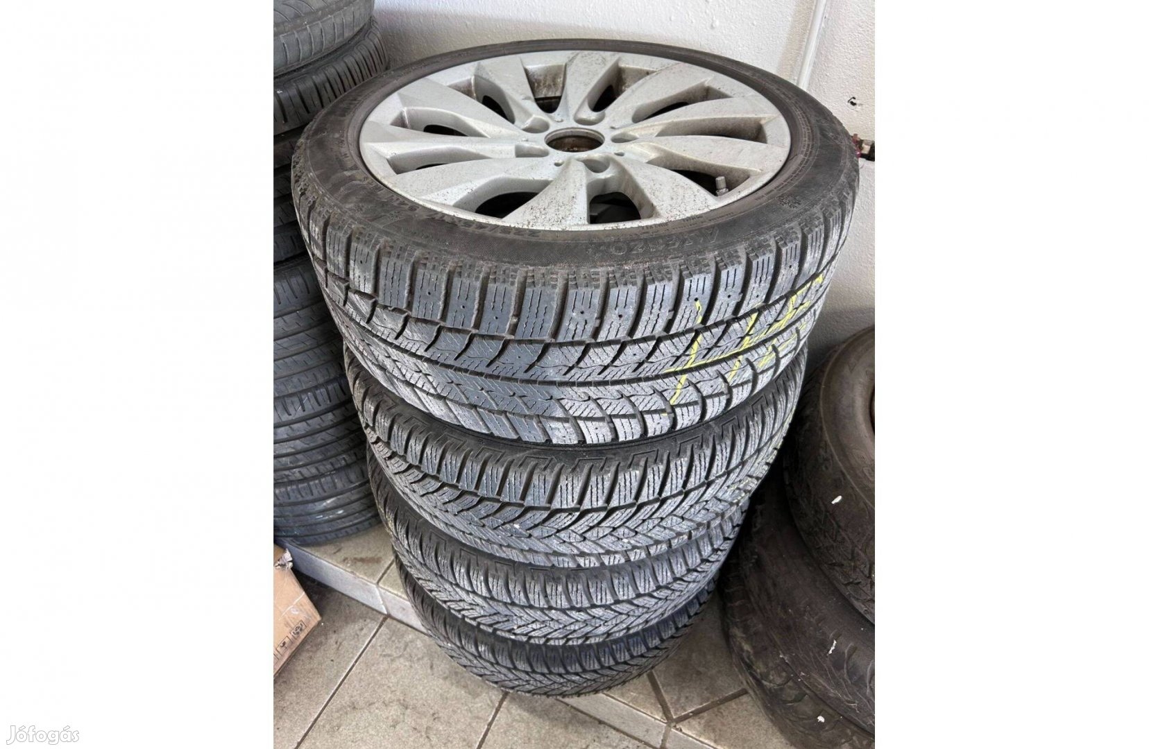 BMW Alufelni - 4 db téli gumiköpeny, 222/45/17