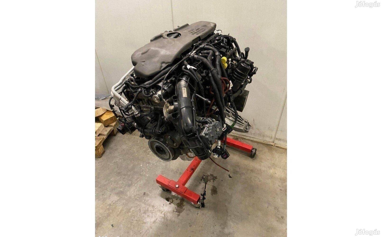 BMW B57D30A motor (30d 265Le, fűzött blokk hengerfejjel)