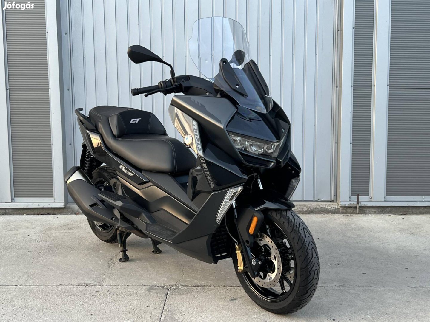 BMW C 400 GT Triple Black