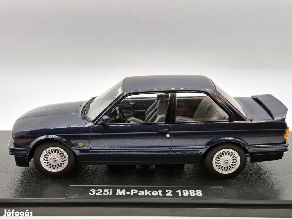 BMW E30 325i M paket 2 (1987)  - kék -  KK Scale - 1:18