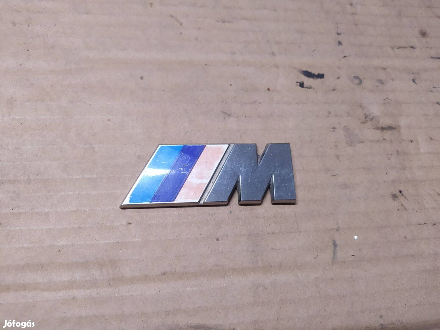 BMW E30 Gyári M embléma eladó!