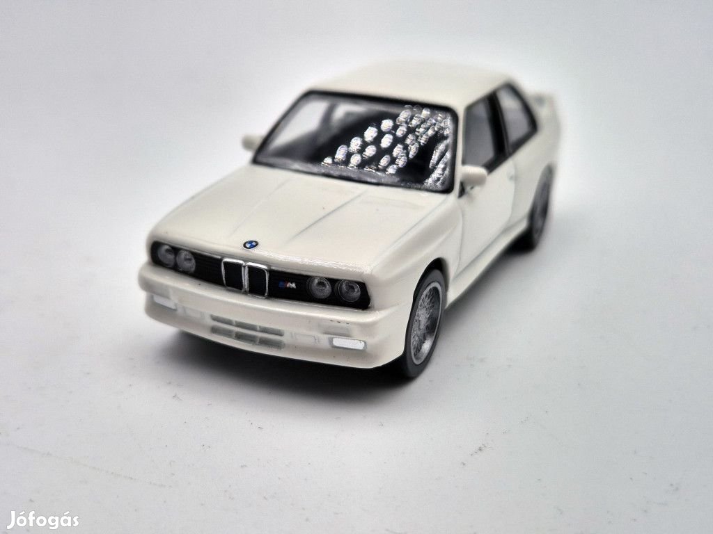 BMW E30 M3 (1986) - fehér -  Norev - 1:43