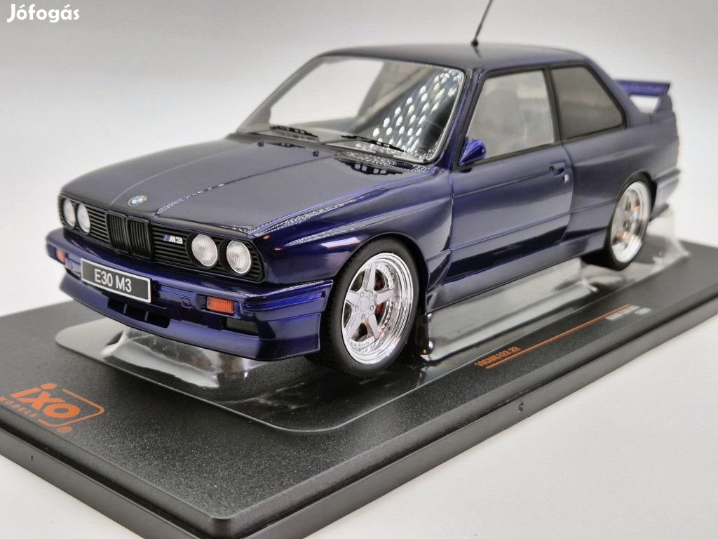 BMW E30 M3 (1989) -  Ixo - 1:18