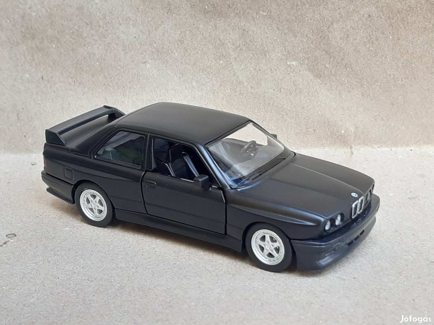 BMW E30 M3 modellautó kisautó 1:36