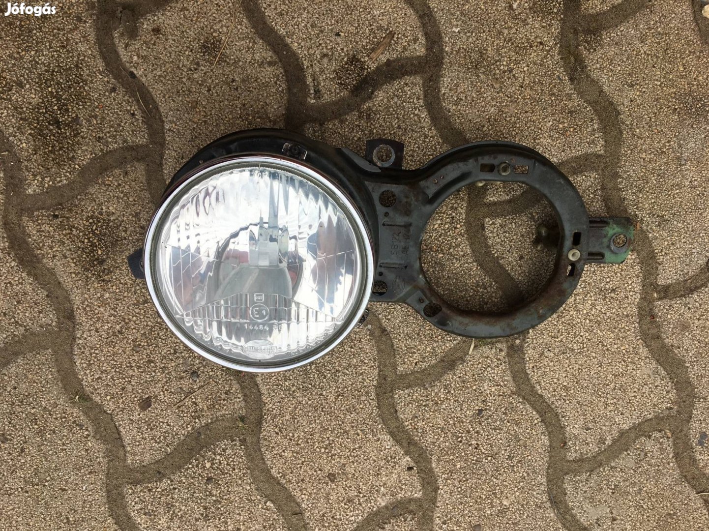 BMW E30 gyári Hella lámpa fényszóró króm karikás