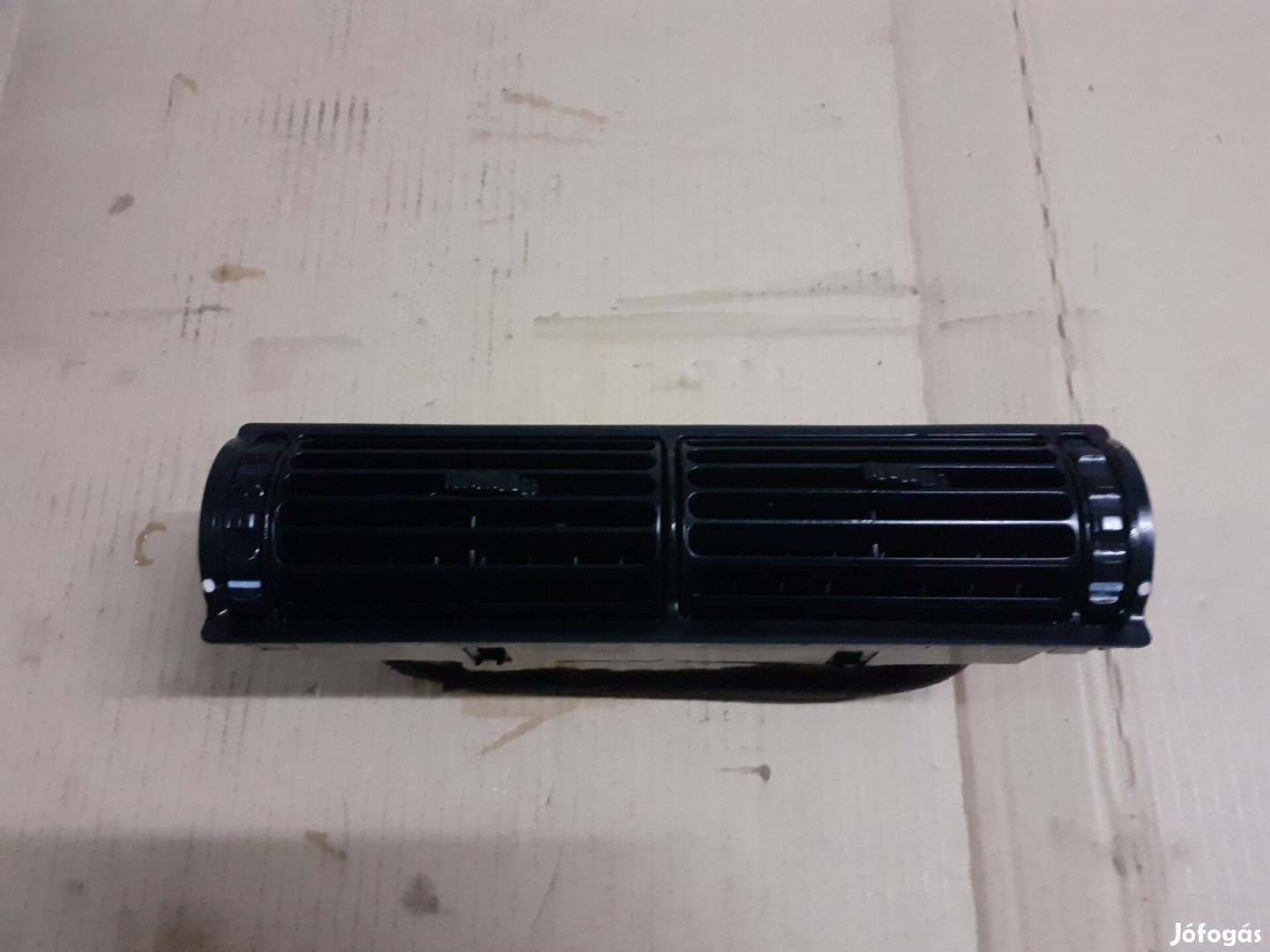 BMW E30 műszerfal szellőző eladó!