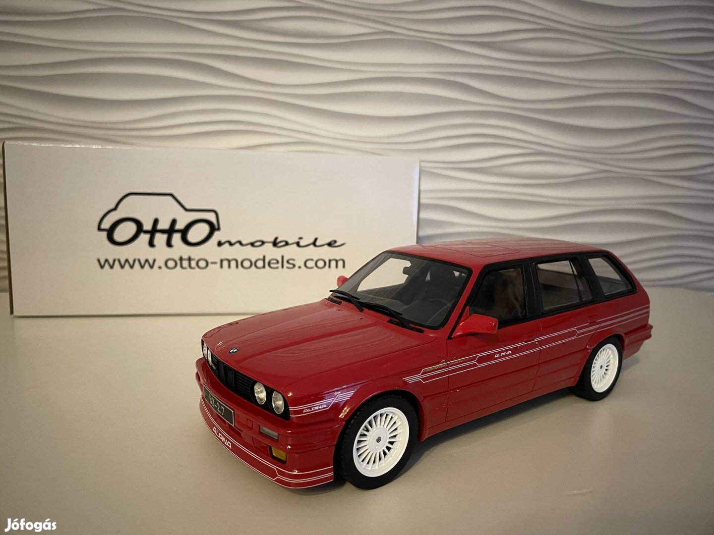 BMW E30 touring 1:18 Otto modell