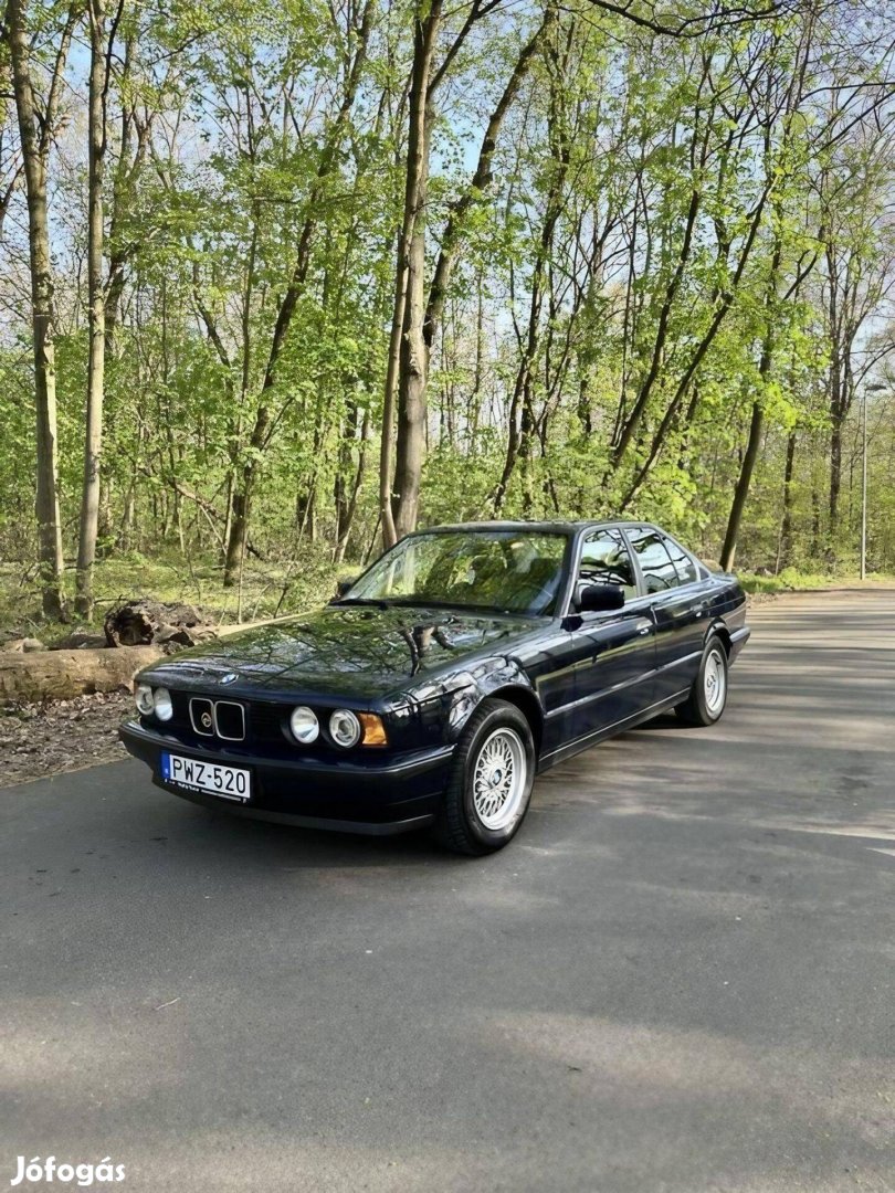 BMW E34 520i autó