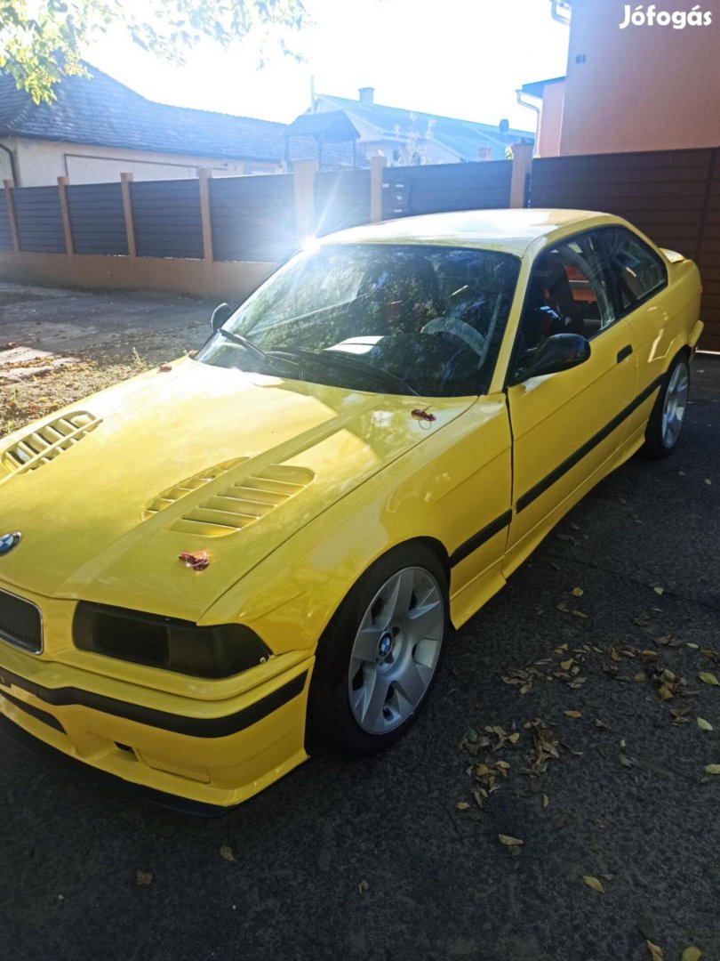 BMW E36 325i 192le Coupe rajtkész