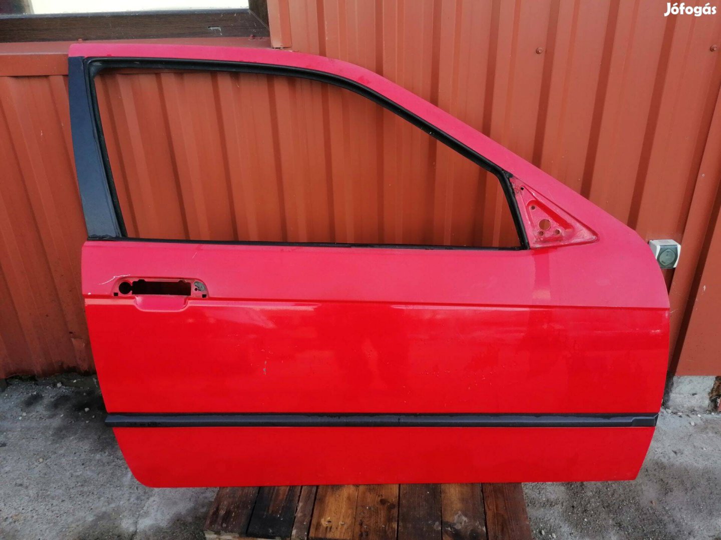 BMW E36 Compact hellrot jobb - jobbos ajtó rohadásmentes