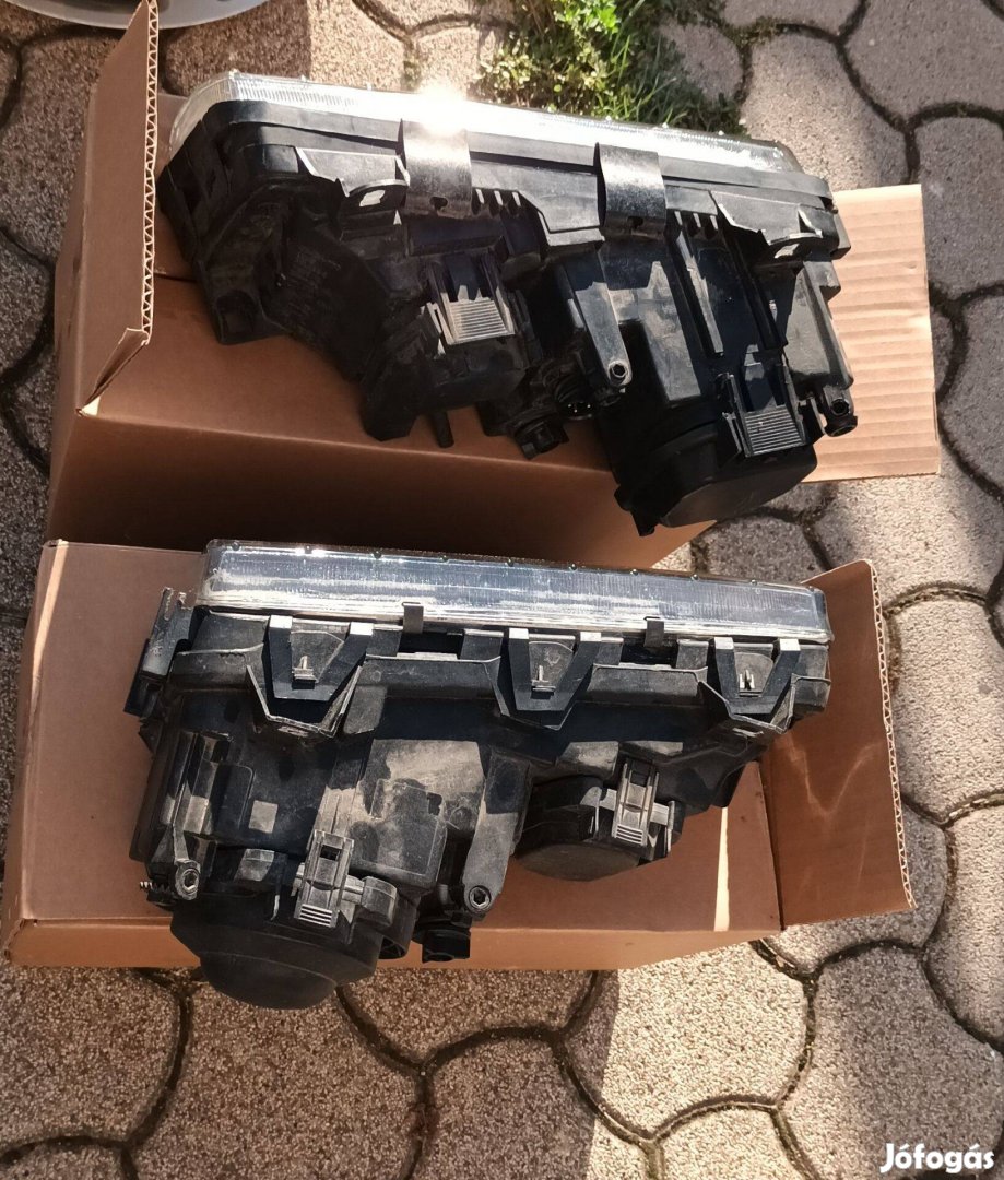 BMW E36 Első fényszorók. Párban