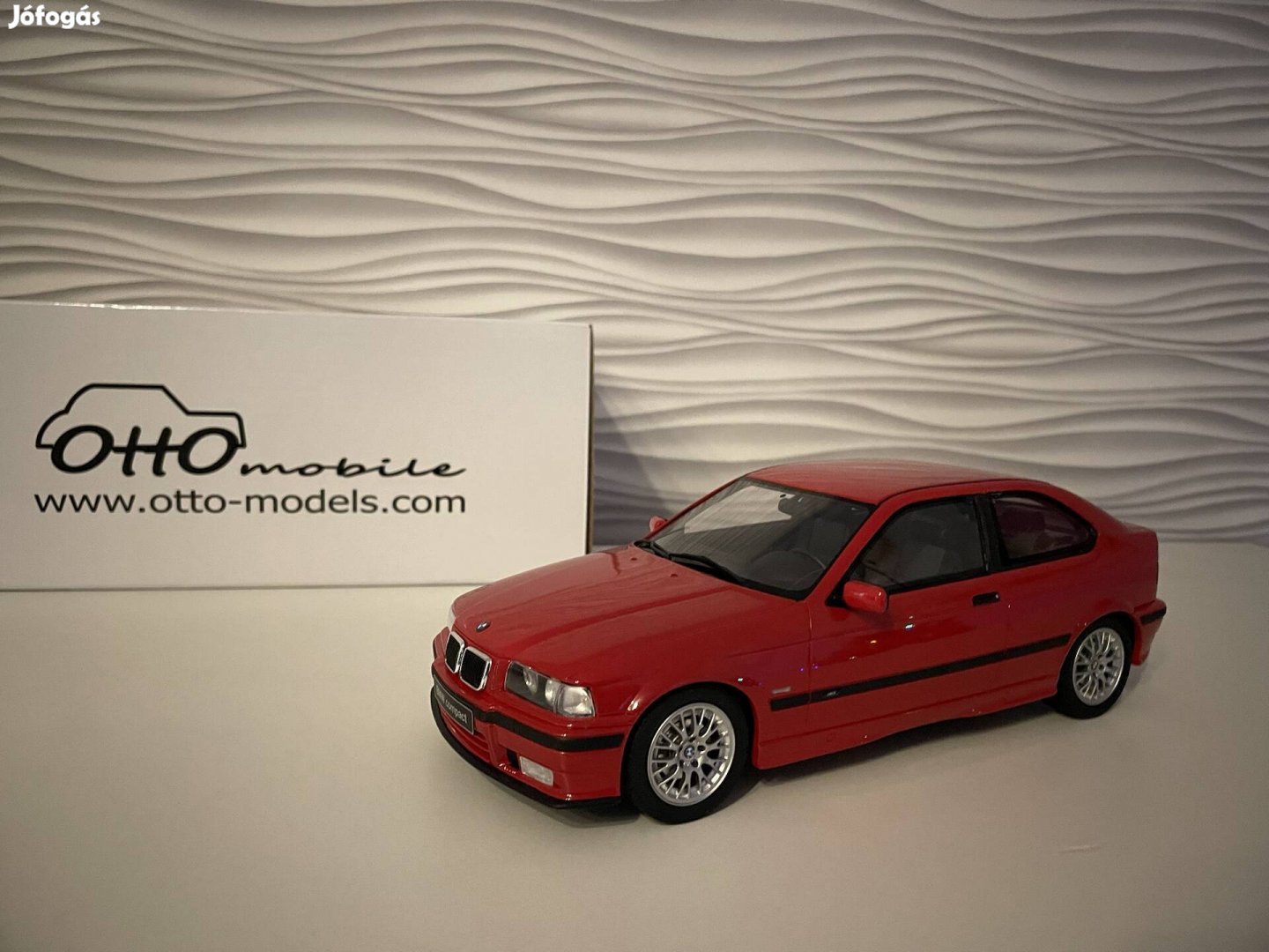 BMW E36 compact 1:18 Otto modell