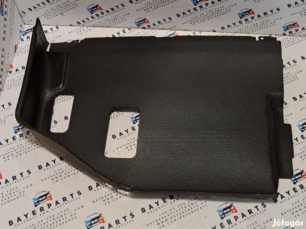 BMW E36 fekete kesztyűtartó alatti lábtér burkolat borítás