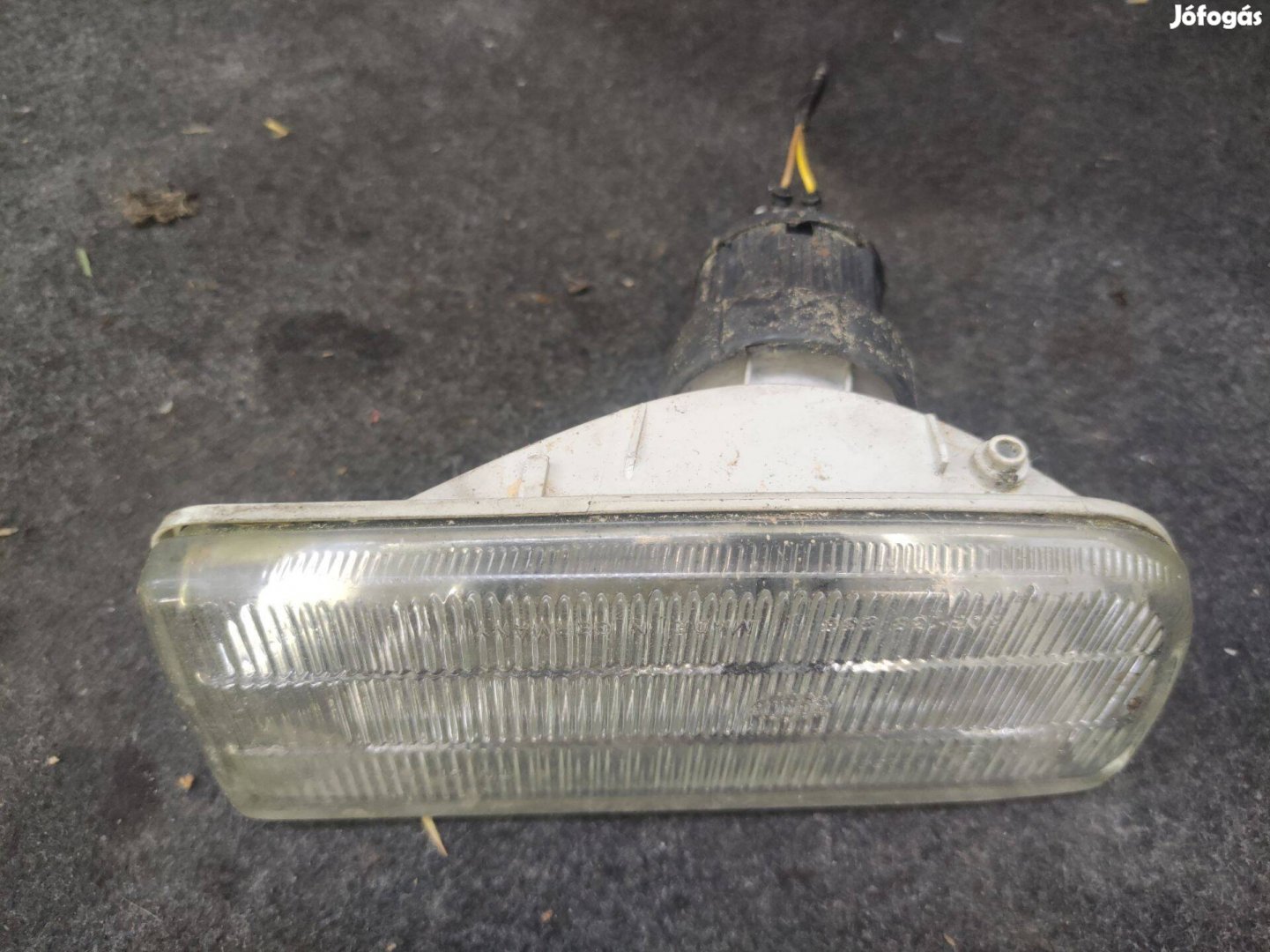 BMW E36 jobb oldali ködlámpa