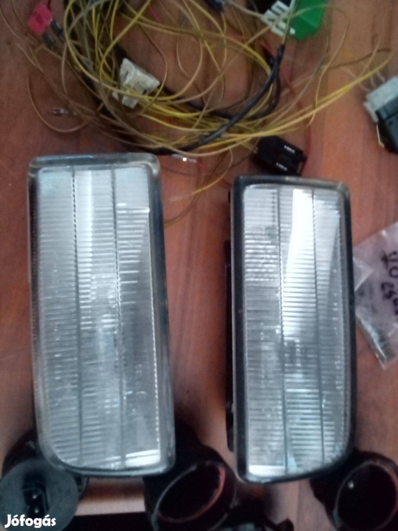 BMW E36 ködlámpa szett