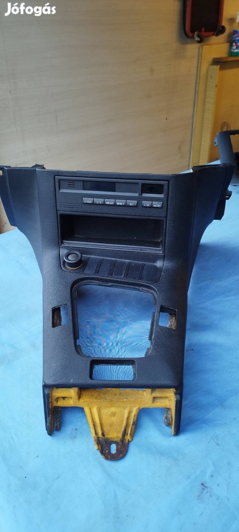 BMW E36 középkonzol 