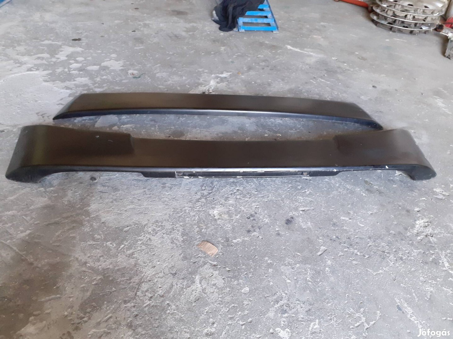 BMW E36 szedán spoiler pár