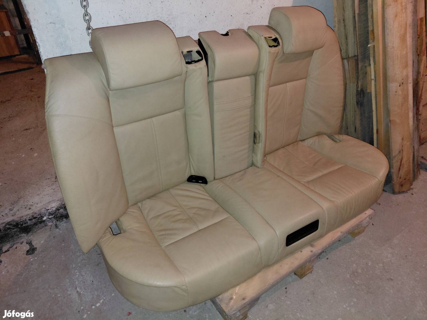 BMW E38 hátsó ülés
