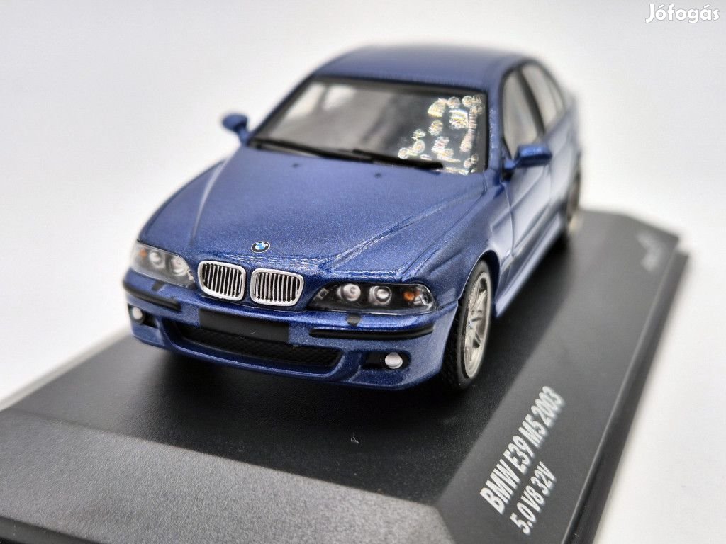 BMW E39 M5 5.0 V8 2003  - kék - Solido  modellautó 1:43