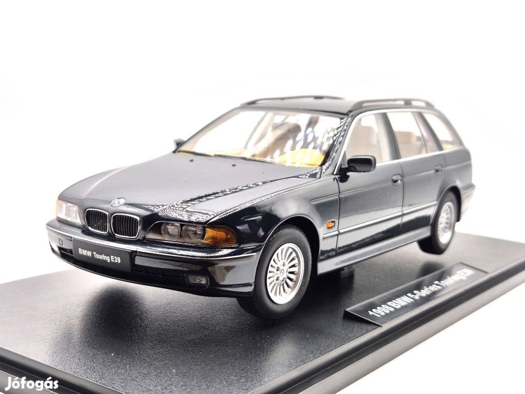 BMW E39 Touring (1998) - zöld -  Triple9 - 1:18
