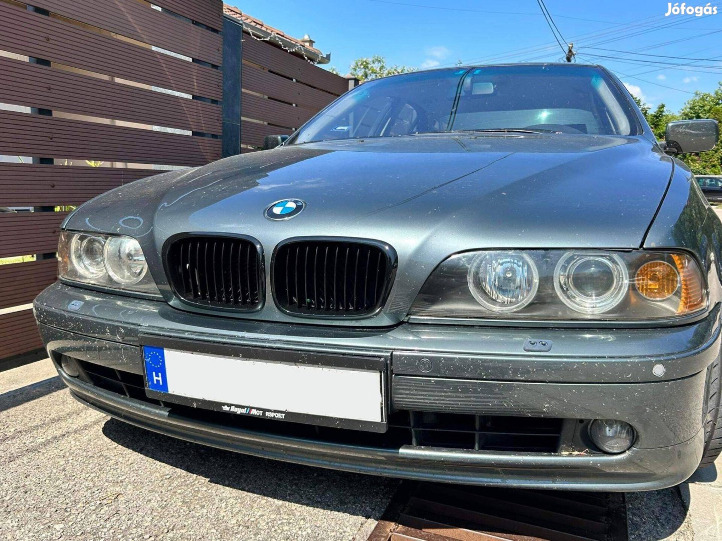 BMW E39 (5-ös BMW) díszrács / vese / hűtőrács lakk fekete