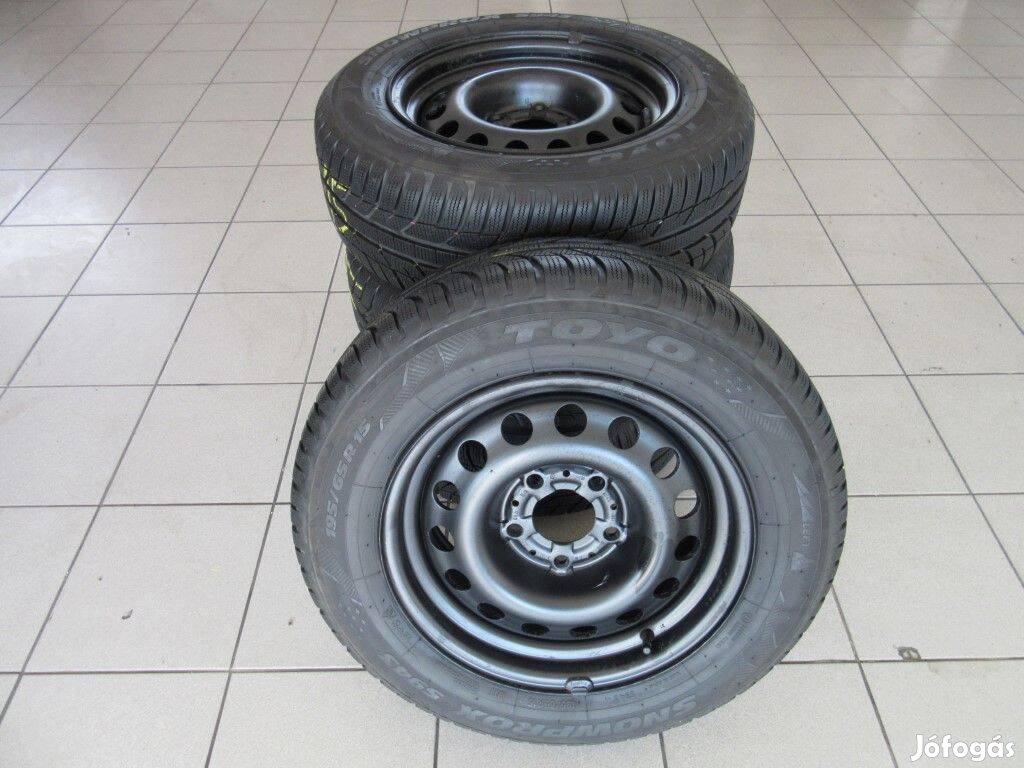 BMW E39 acélfelni 195/65 R15 Toyo téli gumival eladó