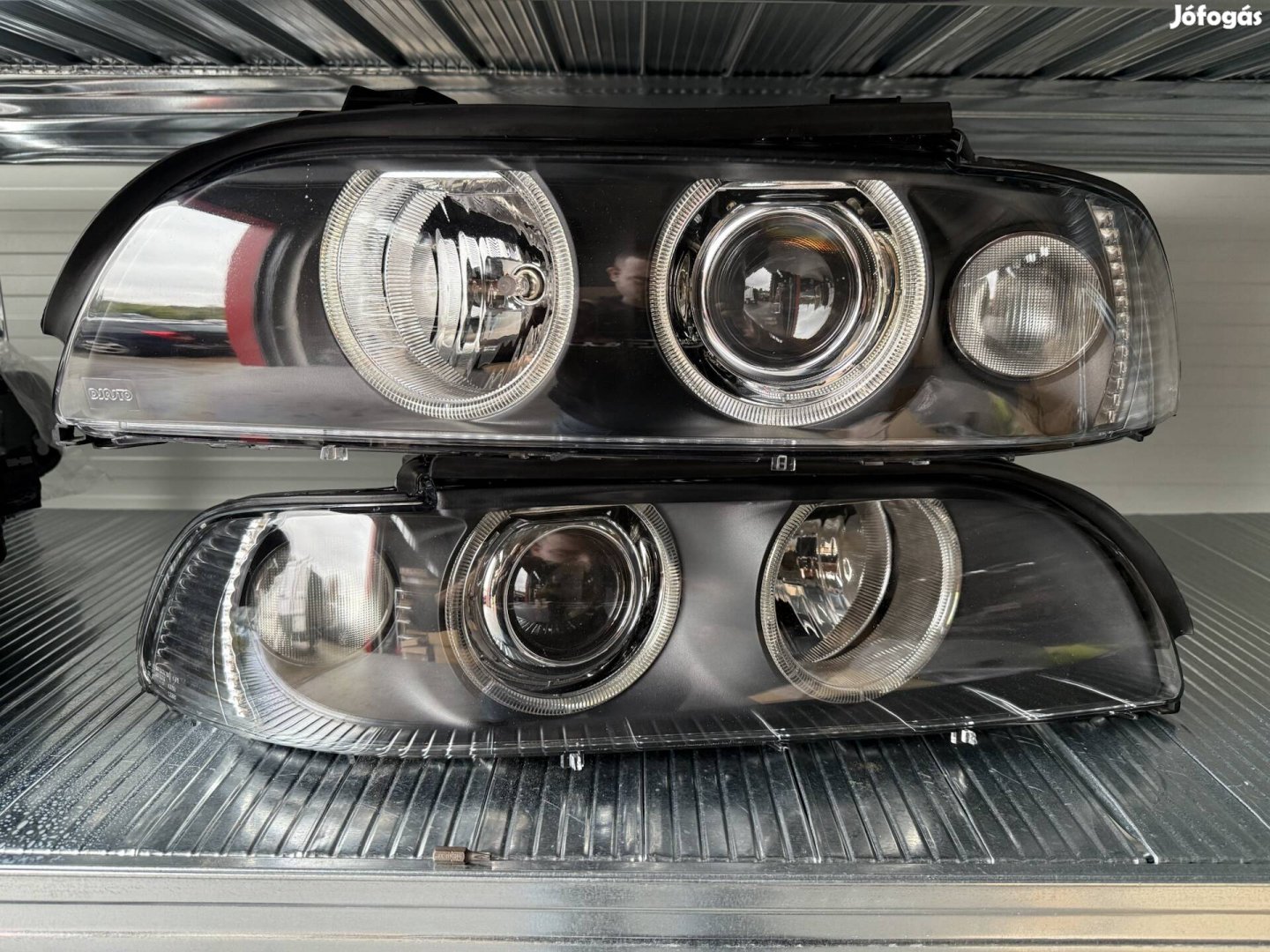 BMW E39 gyári xenon fényszóró lámpa. Felújított!