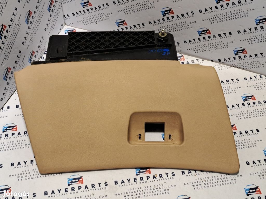 BMW E39 sedan touring bézs kesztyűtartó