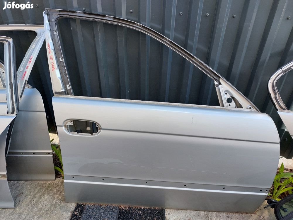 BMW E39 sedan touring ezüst titansilber titansilver jobb első ajtó