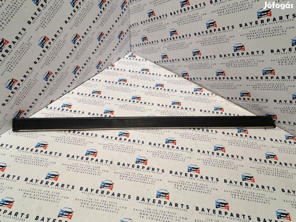 BMW E39 sedan touring jobb hátsó ajtó díszléc