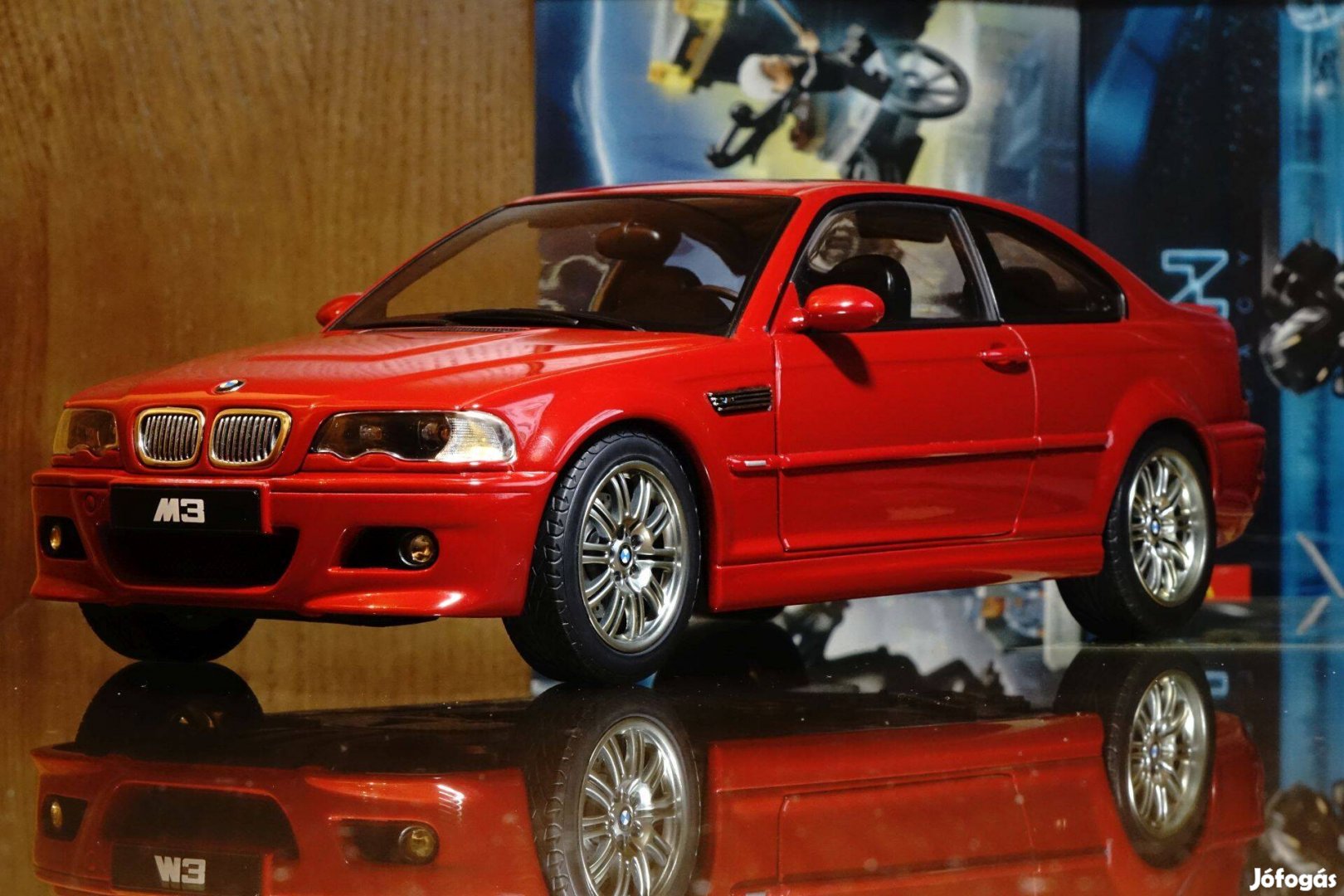 BMW E46 M3 Coupe 2001' 1/18 modell