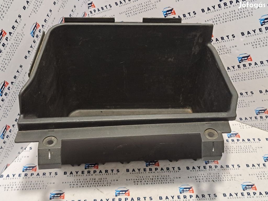 BMW E46 coupe sedan jobb hátsó csomagtér tároló rekesz
