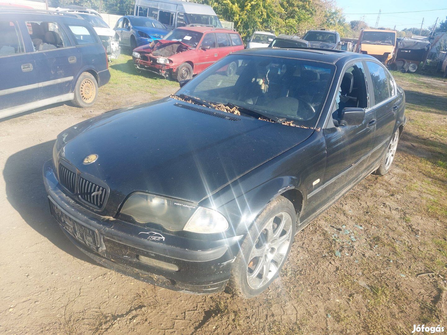 BMW E46 karosszéria elemei fekete