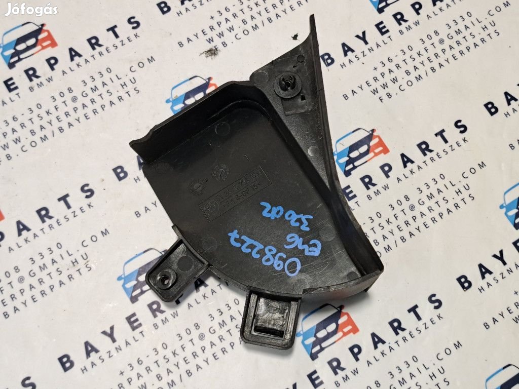 BMW E46 sedan csomagtartó zártakaró műanyag burkolat