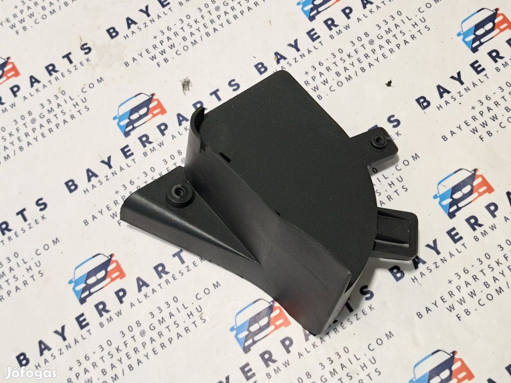 BMW E46 sedan csomagtartó zártakaró műanyag burkolat