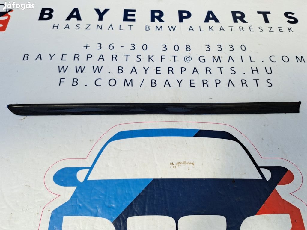 BMW E46 sedan touring fekete jobb hátsó ajtó díszléc - festett