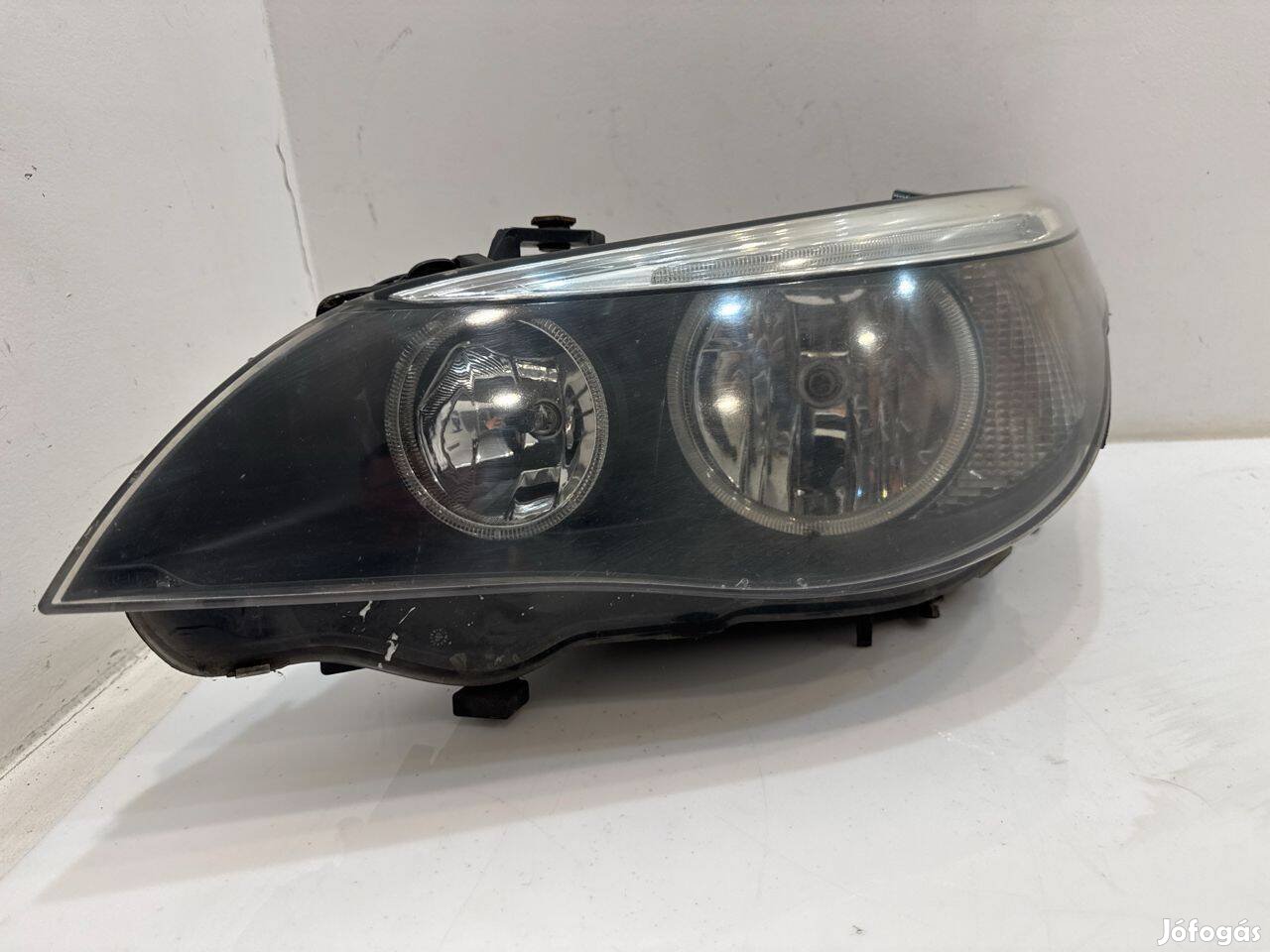 BMW E60 E61 facelift előtti bal oldali halogén fényszóró