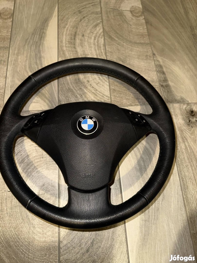 BMW E60 LCI Kormány hibátlan