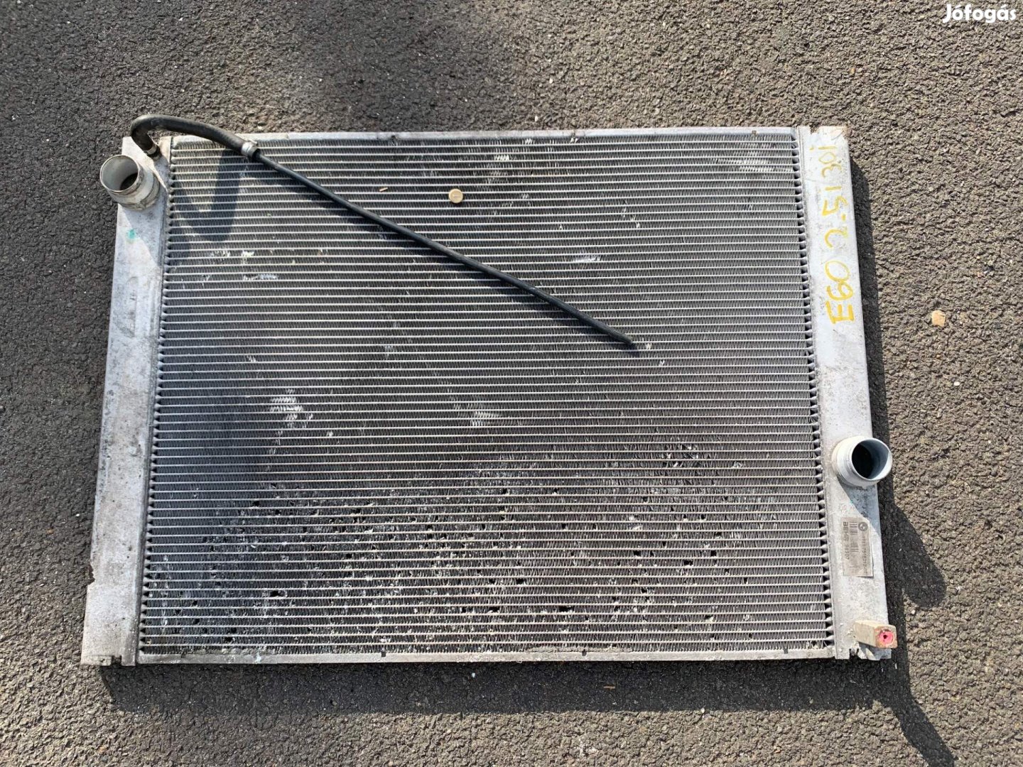 BMW E60, 5-ÖS Sorozat 530i vízhűtő
