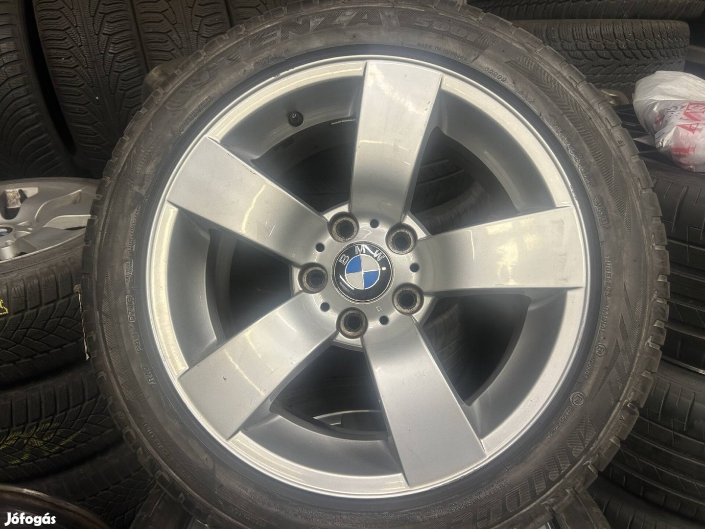 BMW E60 alufelni nyári gumi