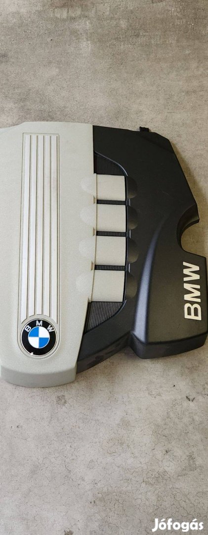 BMW E60 felső motor burkolat