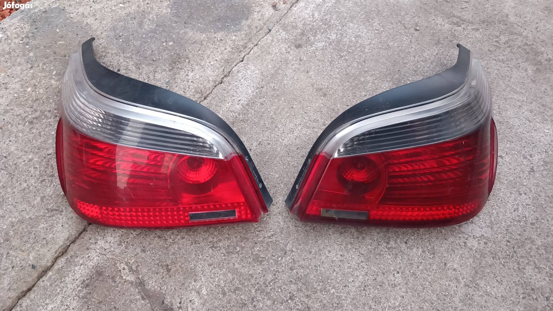 BMW E60 gyári bontott hátsó lámpa pár