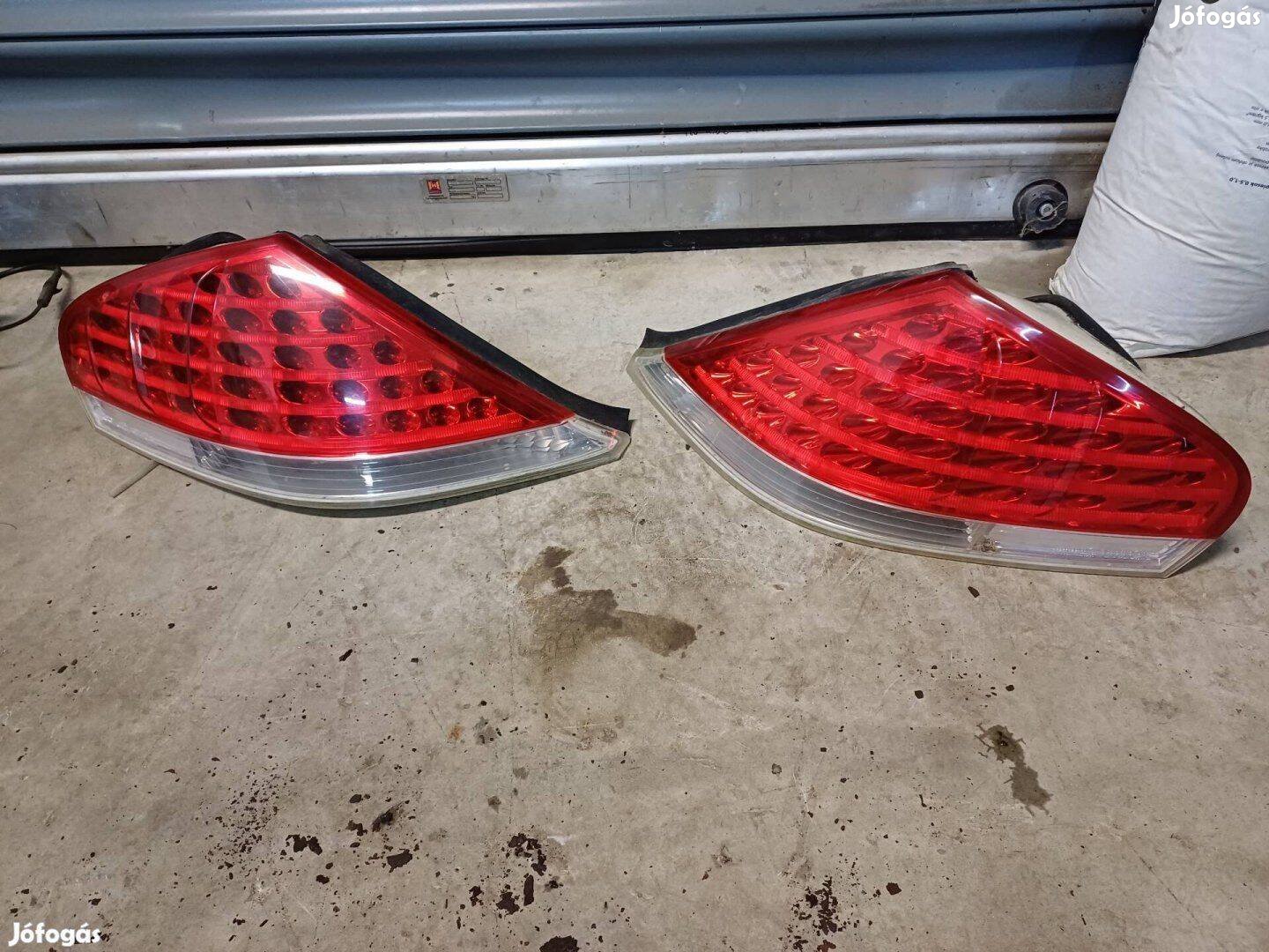 BMW E63 E64 6 Sorozat hatso lampa párban Eladó